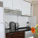 Diana מלון דירות 4*