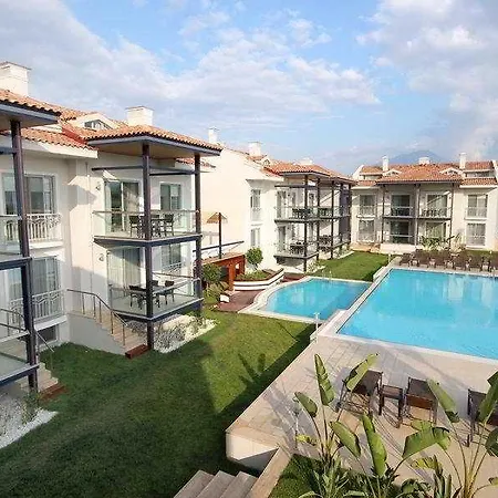 アパートホテル Diana