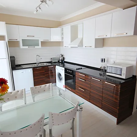 Diana アパートホテル 4*