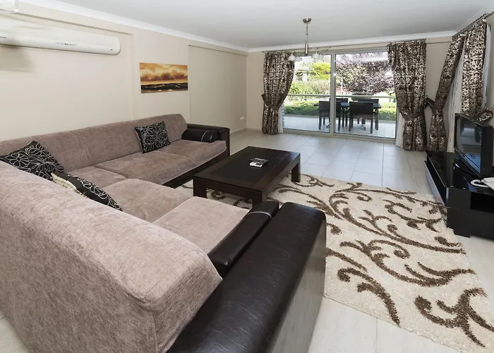 Diana Apartmanhotel 4*