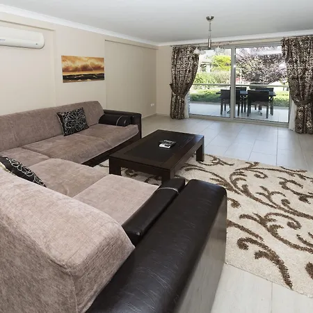 Diana Apartmanhotel 4*