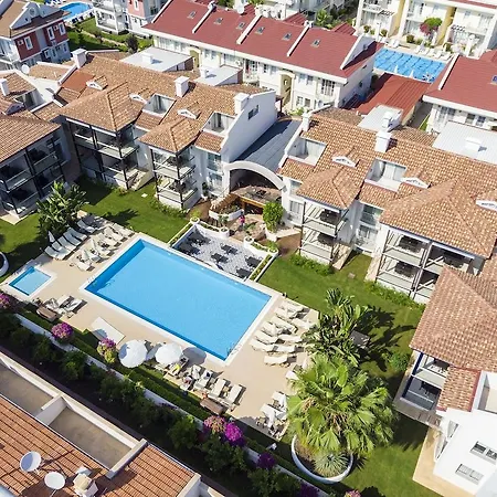 Diana Apartahotel 4*