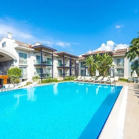 Apartahotel Diana 4*
